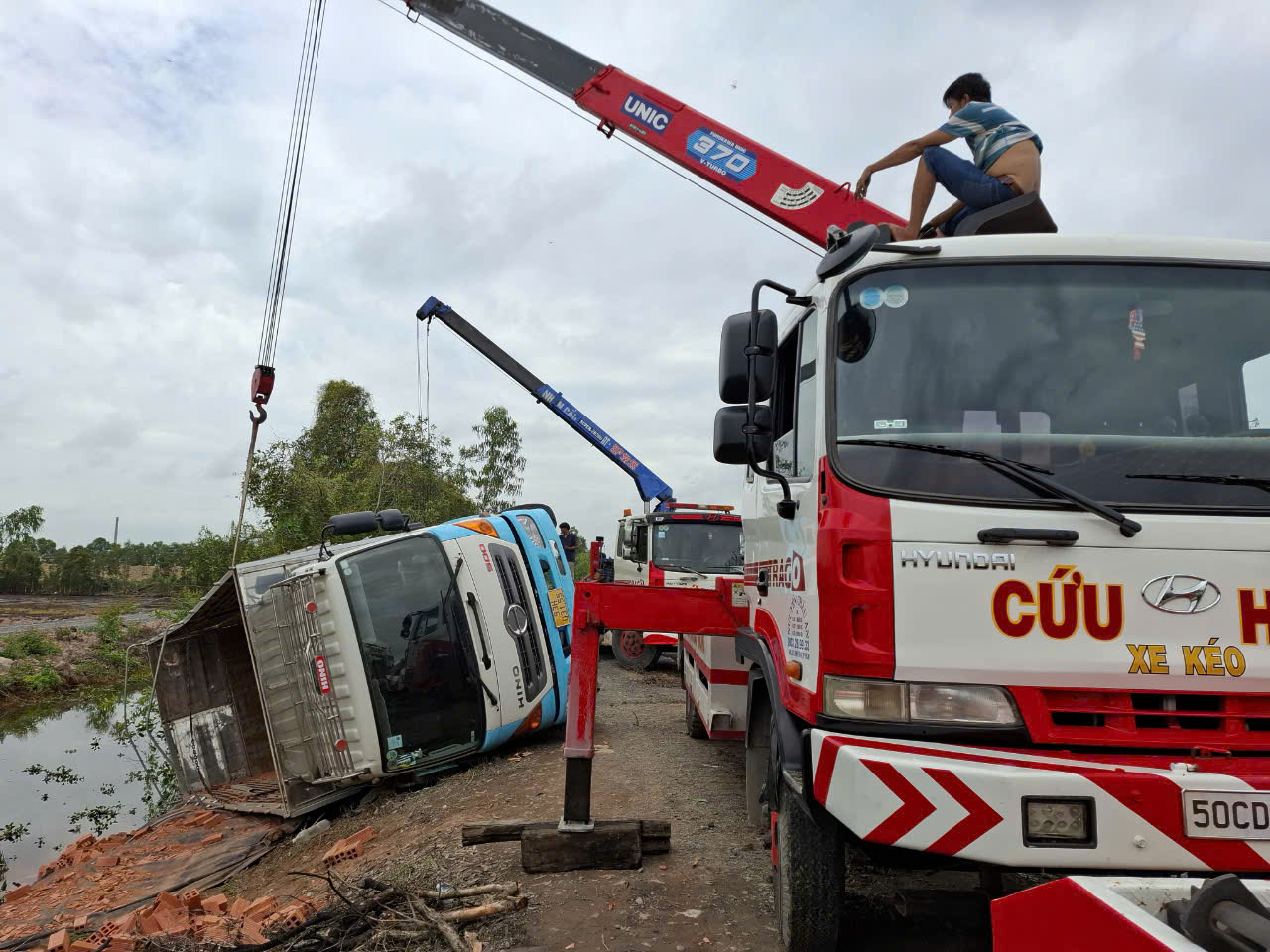 cứu hộ giao thông bến lức long an 2