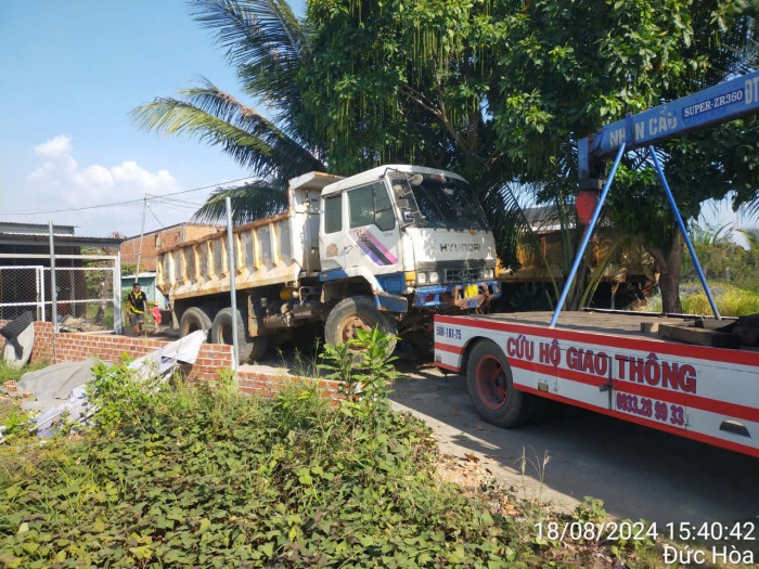 Đội cứu hộ giao thông Cần Giuộc