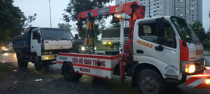 Cứu hộ xe ô tô 24/7 quận 12