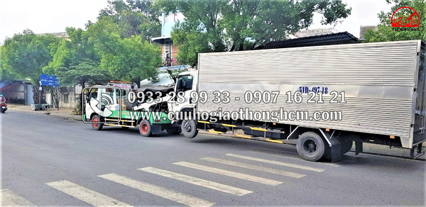 Dịch vụ cứu hộ ô tô xe hơi giá rẻ