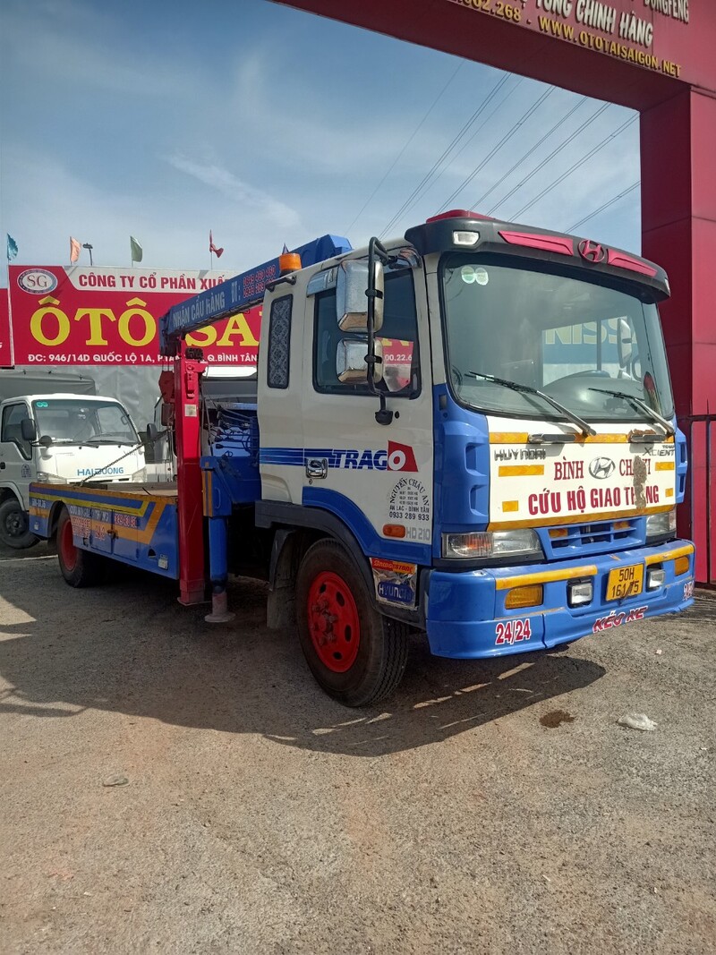 cứu hộ giao thông đêm Bình Tân